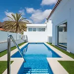 Luxurious 5* - 300m2 - Private Heated Pool - Garage - Wifi * Palm-mar