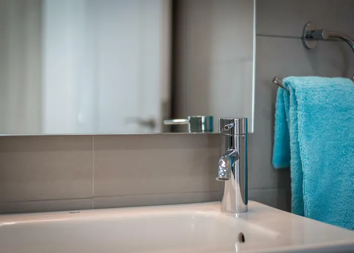 Luxurious 5* - 300m2 - Private Heated Pool - Garage - Wifi * Эль-Пальмар