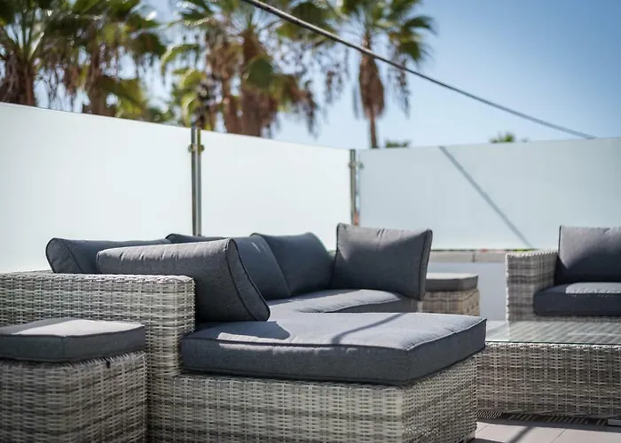 Luxurious 5* - 300m2 - Private Heated Pool - Garage - Wifi Villa *